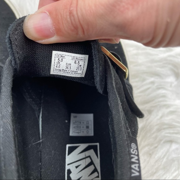 Vans Suede Chukka MS Hightop Buckle Sneakers - Picture 10 of 10